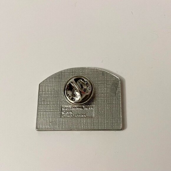 Toronto Maple Leafs vs Montreal Canadiens First Game Air Canada Centre NHL Pin - Picture 4 of 10